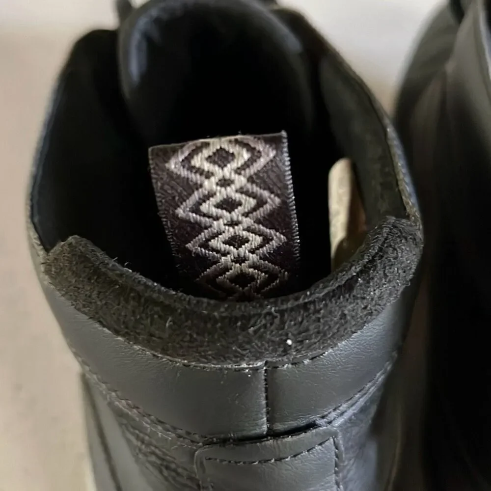 UGG Union Chukka Black EUC Men’s 12